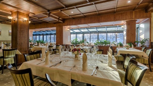 Wellness hotel Borovica ****  Szczyrbskie Jezioro 74