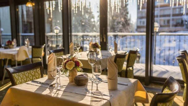 Wellness hotel Borovica ****  Szczyrbskie Jezioro 75