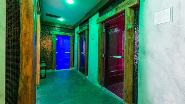 Wellness hotel Borovica ****  Szczyrbskie Jezioro 85