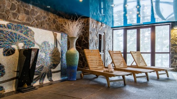 Wellness hotel Borovica ****  Szczyrbskie Jezioro 91