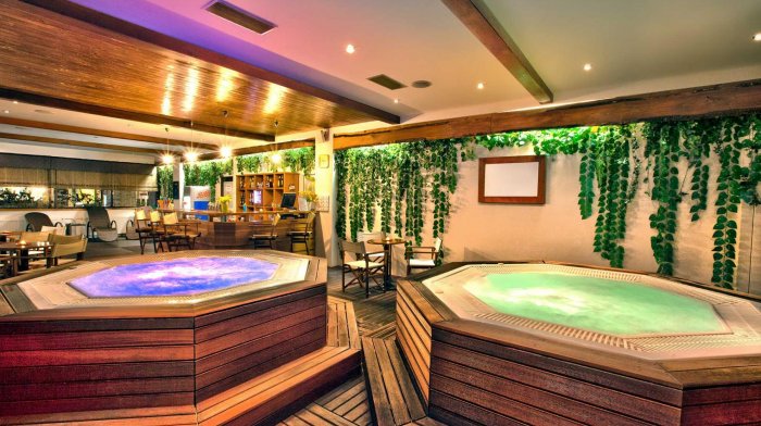Relax w hotelu z ekskluzywnym basenem i światem wellness