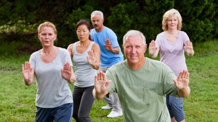 Tydzień ćwiczeń zdrowotnych Tai Chi dla seniorów
