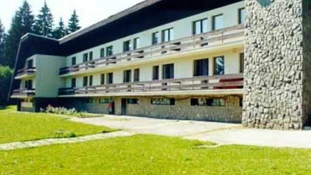 Hotel Golf *** Tale 9