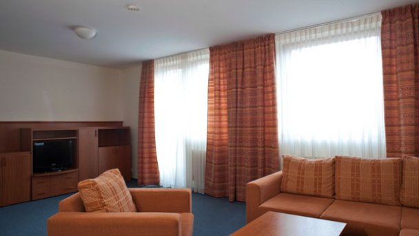 Hotel Golf *** Tale 14