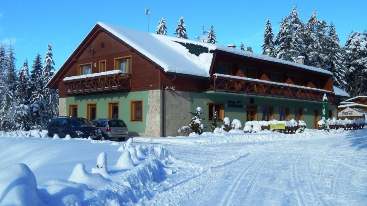 Hotel Poľovník *** Wyczyść 1