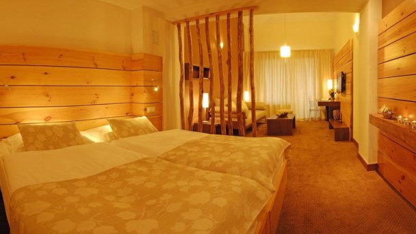 Hotel Partizan **** Tale 3 Hotel Partizan **** Tale 3