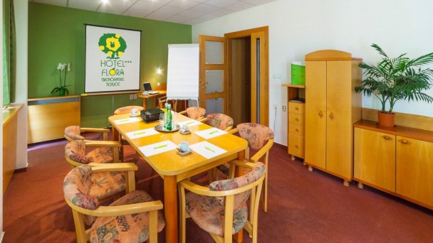 Hotel Flóra *** Trenczańskie Teplice 25