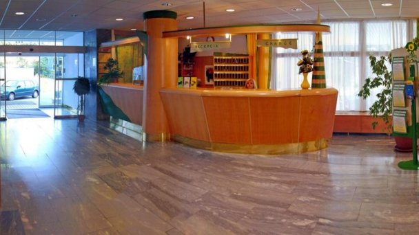Hotel Flóra *** Trenczańskie Teplice 45