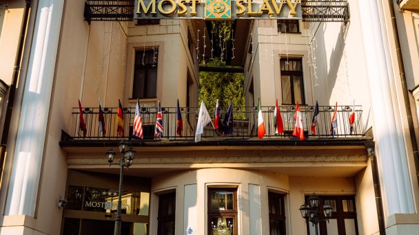 Hotel Most Slávy *** Trenczańskie Teplice 7