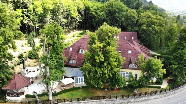 Park hotel na Baračke **** Trenczańskie Teplice 8