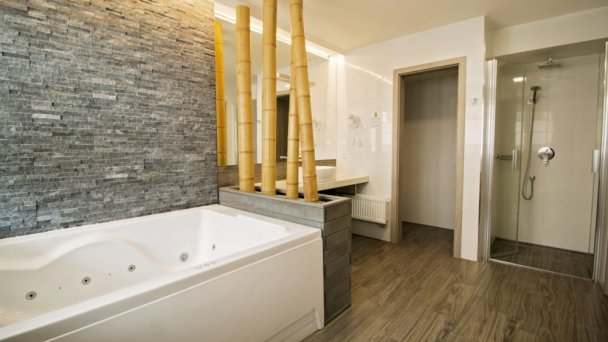 Hotel Thermal Varga *** Wielki Meder 93