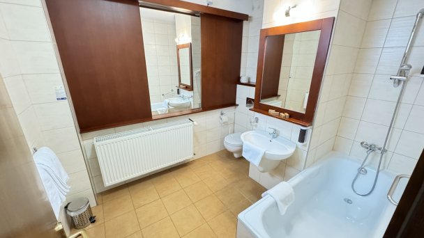 Hotel Park **** Pieszczany 84