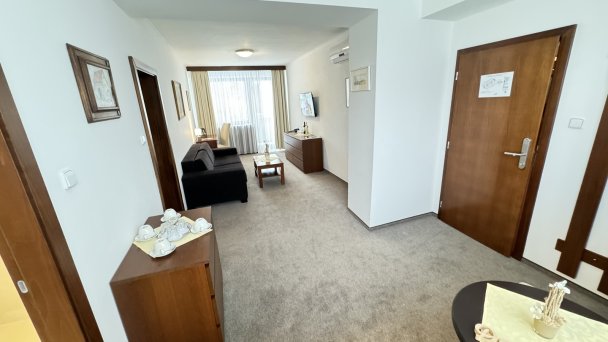 Hotel Park **** Pieszczany 72