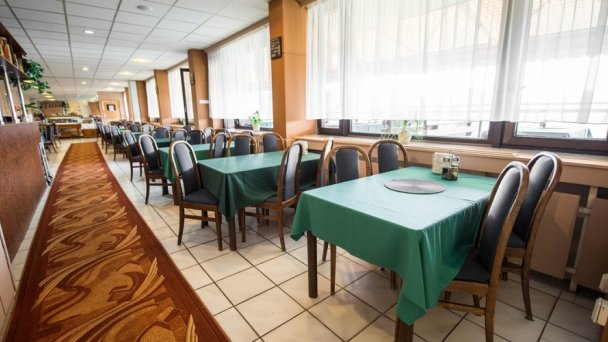 Hotel Satelit *** Pieszczany 16