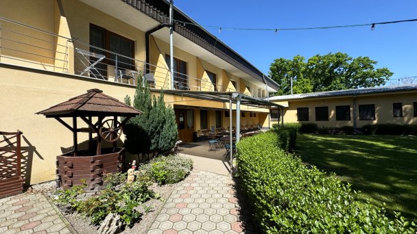 Hotel Thermal Varga *** Wielki Meder 69