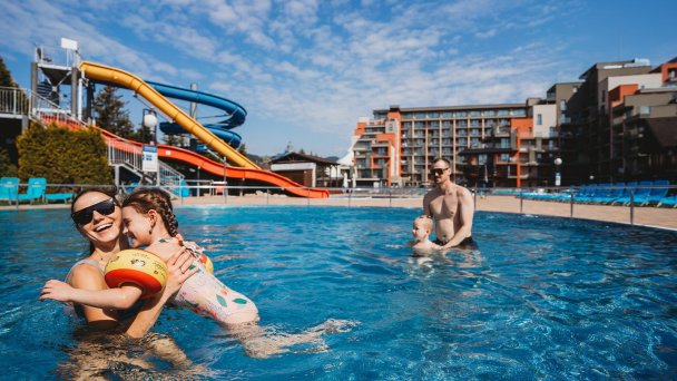 Hotel Akvamarín **** Bešeňová 3 Hotel Akvamarín **** Bešeňová 3