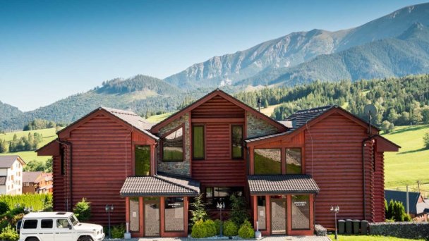 Exteriér s pohľadom na Belianské Tatry