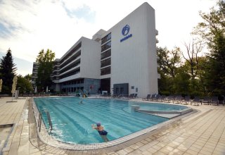 Pobyt uzdrowiskowy z wyżywieniem i wellness – wyższy komfort w hotelach Esplanade, Alameda i Thermia Palace
