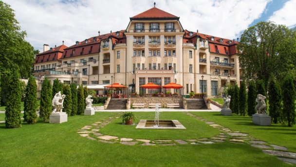 Thermia Palace Ensana Health Spa Hotel *****  12