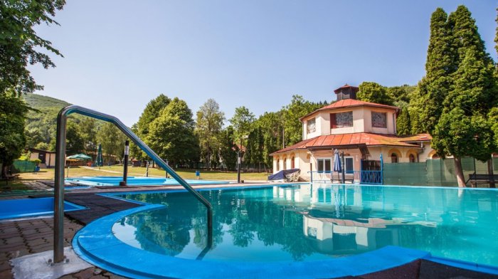 Uzdrawiający dotyk spokoju: pobyt wellness z jogą, ćwiczeniami oddechowymi i pełnym wyżywieniem