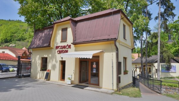 Uzdrowisko Szklane Teplice 42