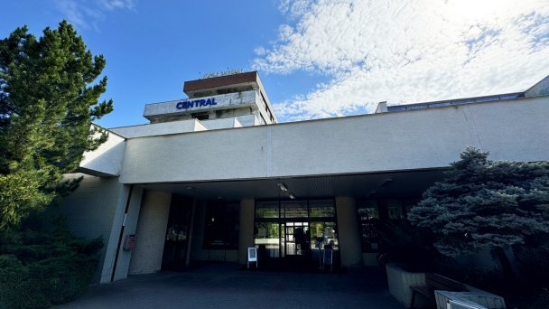 Hotel Centrál ** Uzdrowisko Smrdáky 13