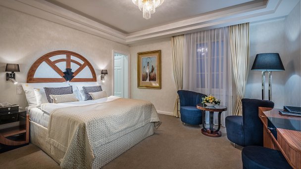 Hotel Uzdrowiskowy Royal Palace ***** 70