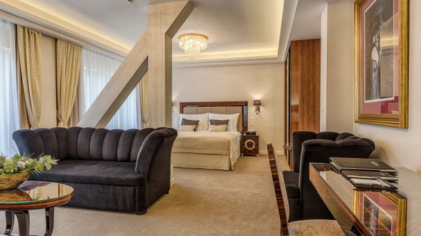 Hotel Uzdrowiskowy Royal Palace ***** 69