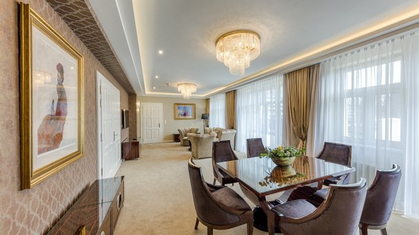 Hotel Uzdrowiskowy Royal Palace ***** 63