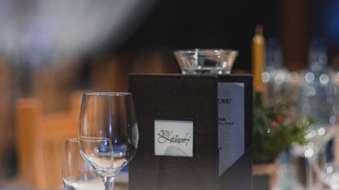 Zakwaterowanie ze śniadaniem lub obiadokolacją i wejściem do centrum relaksu w liptowskich domów drewnianych
