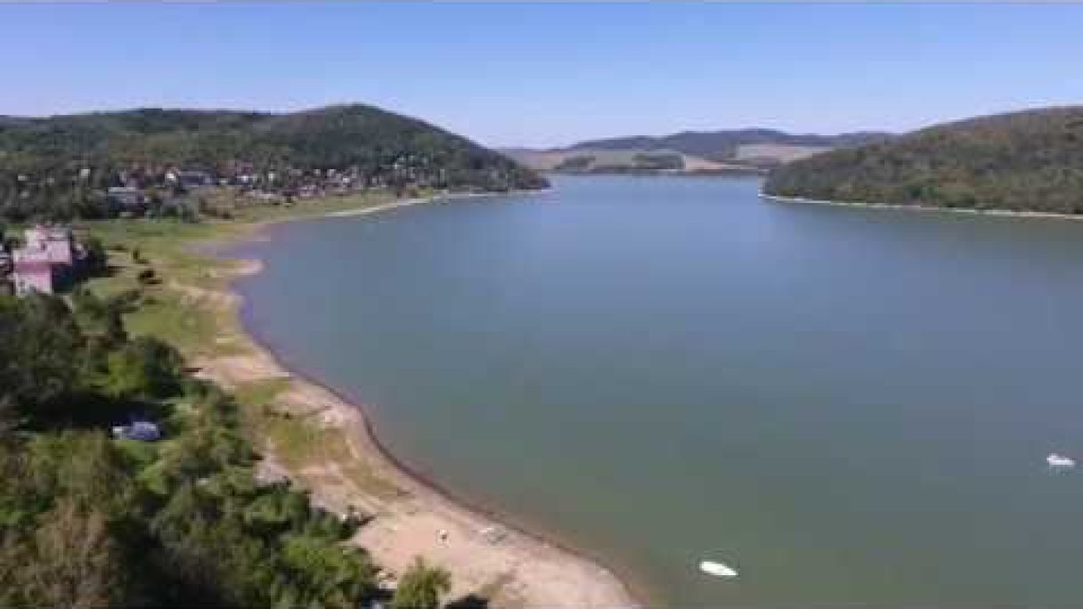 Domaša - vodná nádrž Veľká Domaša Autor: SLOVENSKO ZHORA źródło: https://www.youtube.com/@SLOVENSKO-ZHORA Domaša - vodná nádrž Veľká Domaša Autor: SLOVENSKO ZHORA źródło: https://www.youtube.com/@SLOVENSKO-ZHORA