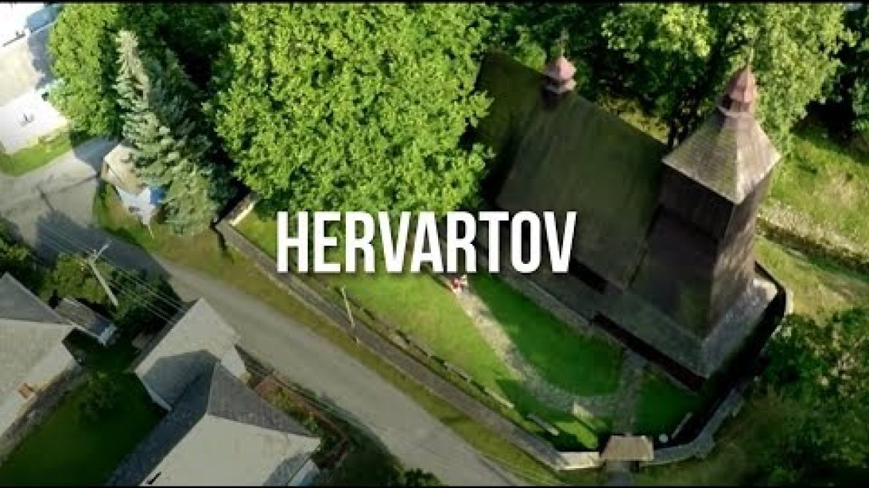 Kostol sv. Františka z Assisi, Hervartov Autor: Kraj Sveta - Košice región źródło: https://www.youtube.com/@kosiceregion