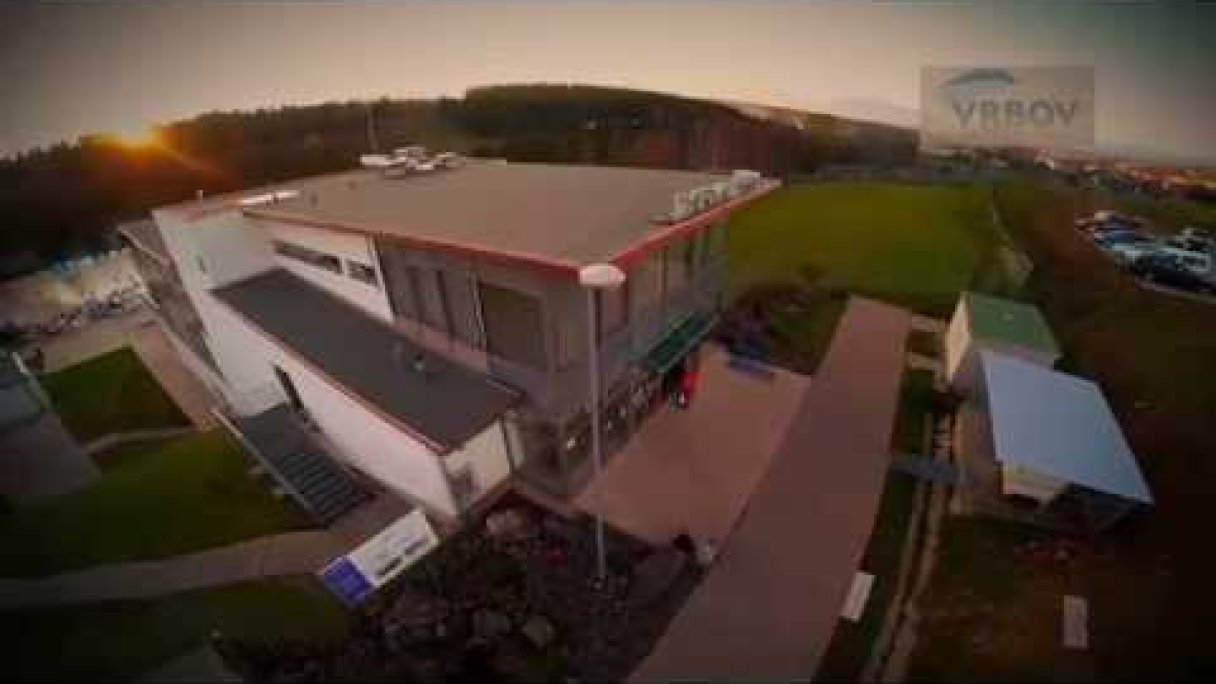Thermal park Vrbov - Termálna voda pod Tatrami Autor: Video Reklama źródło: https://www.youtube.com/@noprintsk