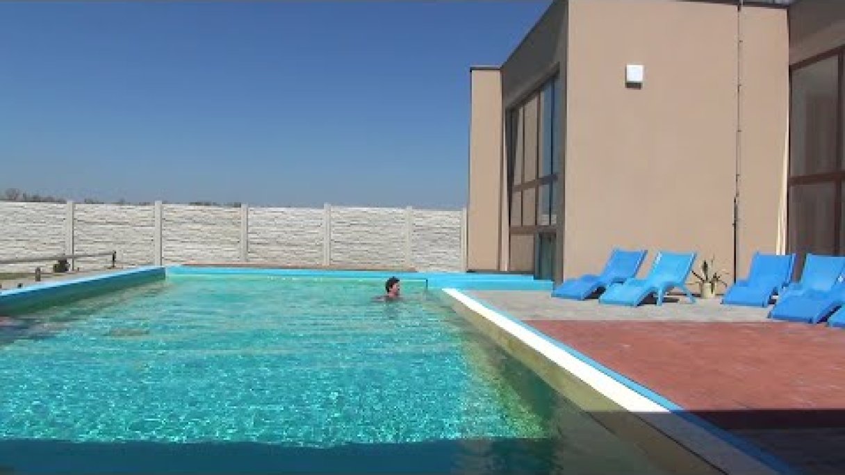 NOVOLANDIA, Termálne kúpalisko, WELLNESS, ul. Smota 269/1, Rapovce Autor: RENO VIDEOTEKA źródło: https://www.youtube.com/@renovideoteka NOVOLANDIA, Termálne kúpalisko, WELLNESS, ul. Smota 269/1, Rapovce Autor: RENO VIDEOTEKA źródło: https://www.youtube.com/@renovideoteka