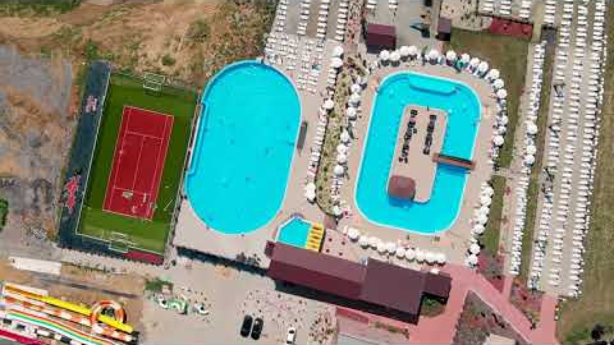 Morské kúpalisko Miraj Resort , Lučenec , Tropical Bath Slovakia, DJI MAVIC AIR Autor: Roman Čimbora źródło: https://www.youtube.com/@RomanCimbora Morské kúpalisko Miraj Resort , Lučenec , Tropical Bath Slovakia, DJI MAVIC AIR Autor: Roman Čimbora źródło: https://www.youtube.com/@RomanCimbora