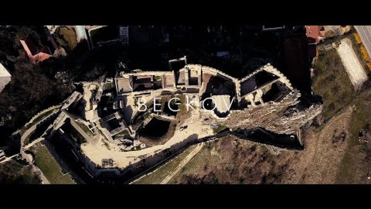 Hrad Beckov, 4K Autor: Miso Misencik źródło: https://www.youtube.com/@misomisencik