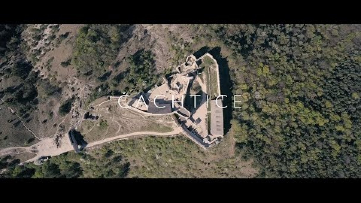 Čachtický hrad, 4K Autor: Miso Misencik źródło: https://www.youtube.com/@misomisencik