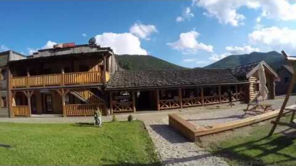 Ranč pod Ostrou skalou - Stratená - Slovenský raj. Slovensko Zhora Autor: SLOVENSKO ZHORA źródło: https://www.youtube.com/@SLOVENSKO-ZHORA