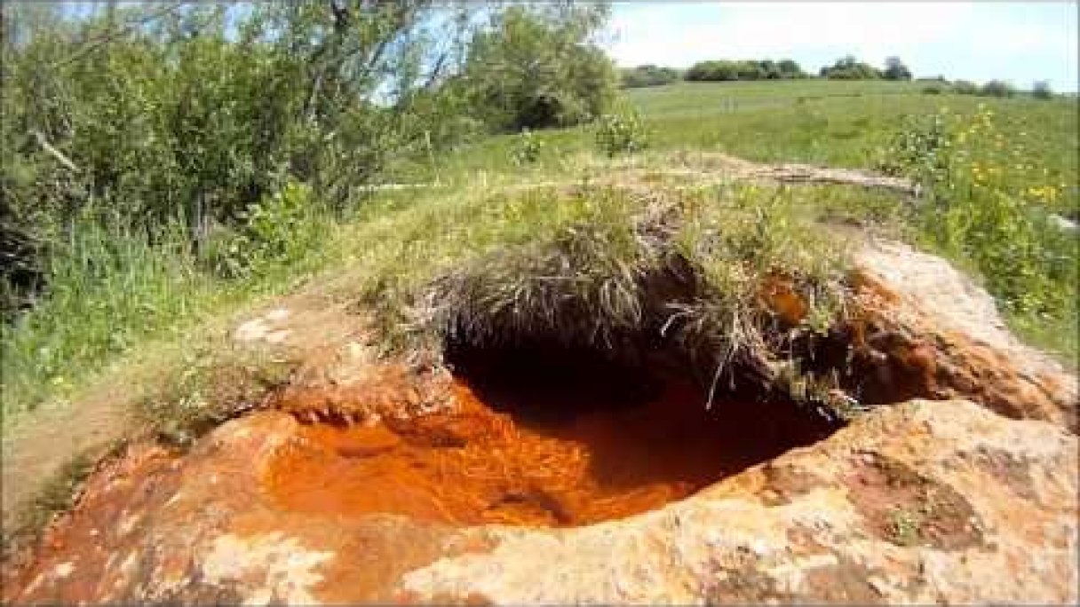 Mičinské travertíny Autor: Redakcia Tourportal źródło: https://www.youtube.com/@tourportalsvk
