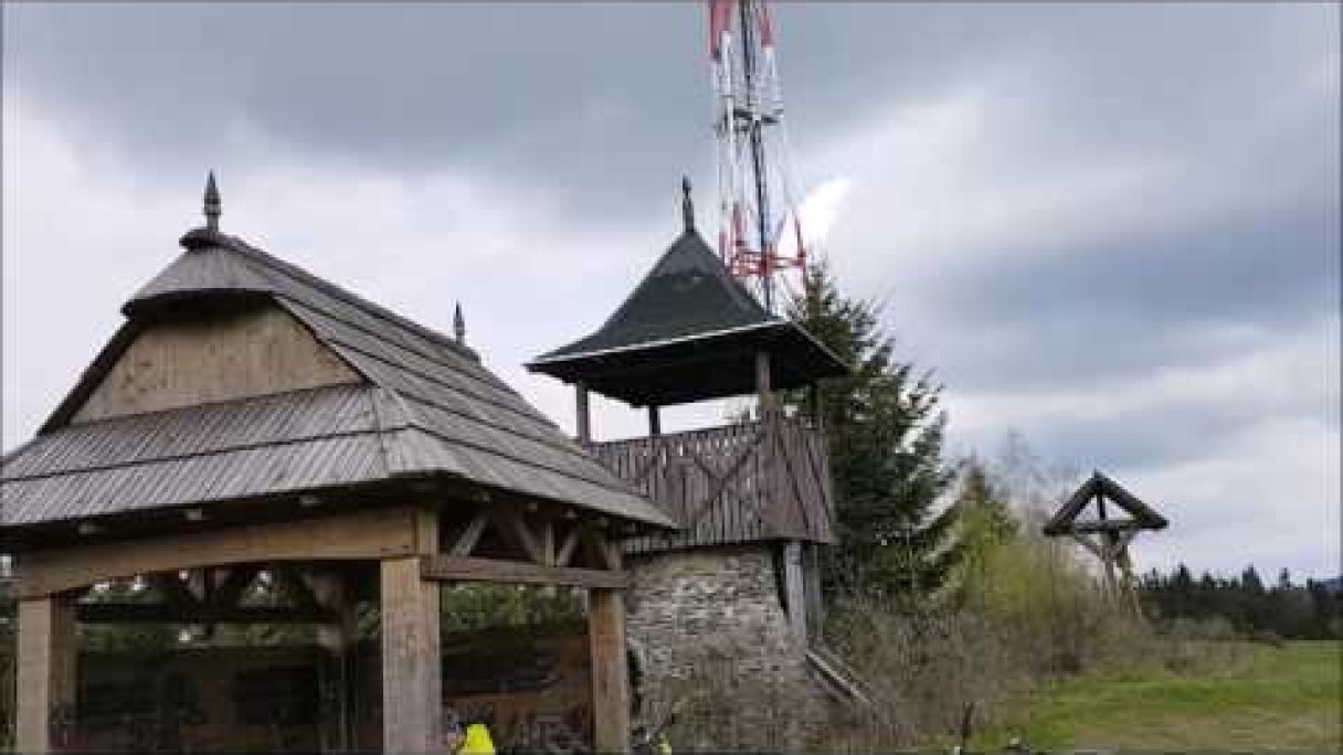VKŽ 2017 - Rozhľadňa Kamenité Autor: BikeManiaci - spoznávame Slovensko źródło: https://www.youtube.com/@BikeManiaci