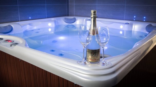 Jacuzzi