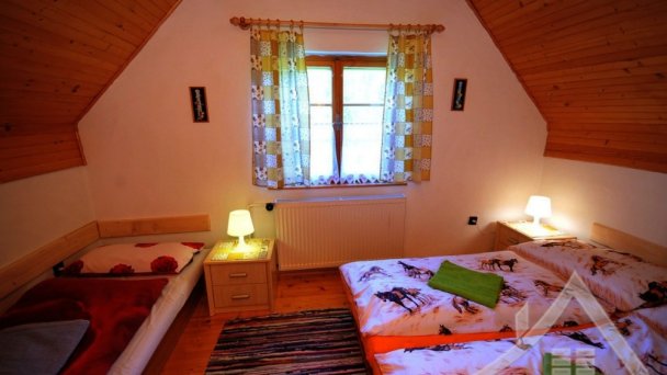 Podkrovná izba 3+0