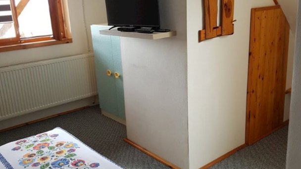 Dvojlôžková izba bez balkóna na poschodí