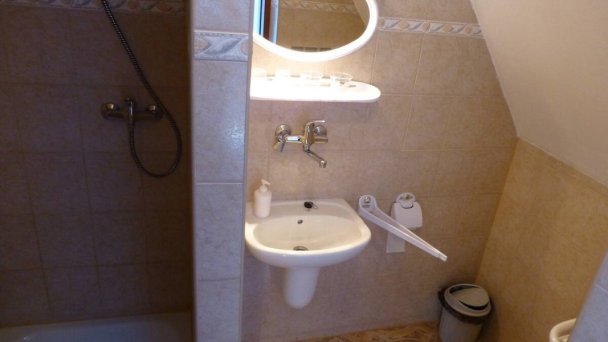 Kúpeľňa pri izbe pre 3 osoby