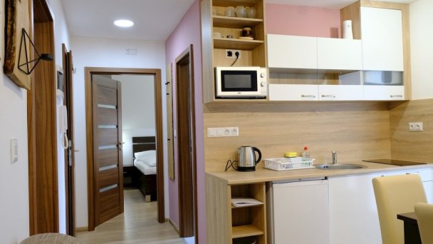 Bordový apartmán (Apartmán s 2 spálňami)