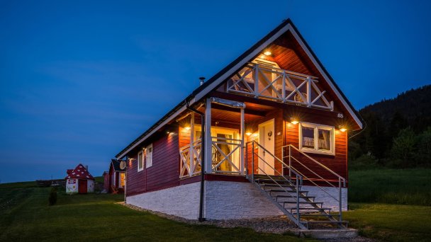 Arctic House 5