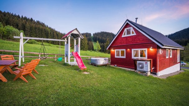 Arctic House 8