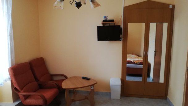 Ubytovanie BETTY Krásnohorské Podhradie 14