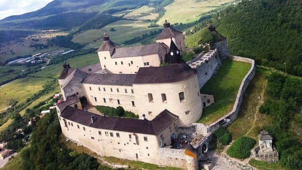 Ubytovanie BETTY Krásnohorské Podhradie 27