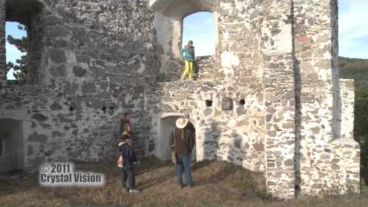 Hrad Dobrá Niva (Podzámčok) Autor: Slovensky Trip źródło: https://www.youtube.com/@slovaktrip
